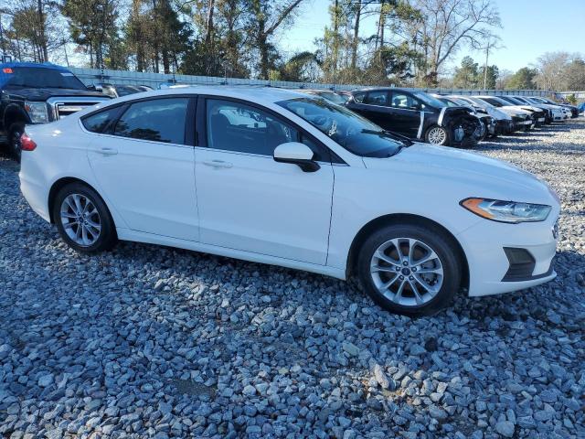 3FA6P0H78LR155591 - 2020 FORD FUSION SE WHITE photo 4