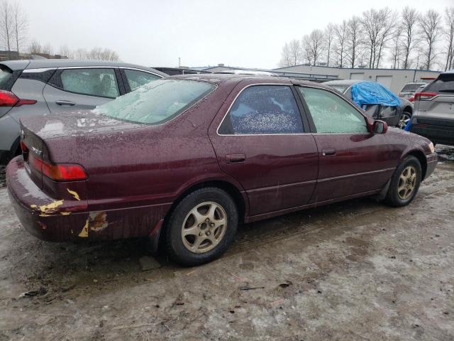 JT2BG28K2W0238679 - 1998 TOYOTA CAMRY LE MAROON photo 3