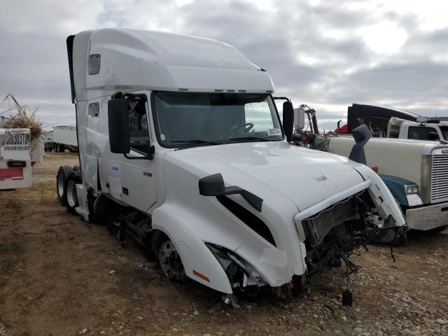 2020 VOLVO VN VNL, null