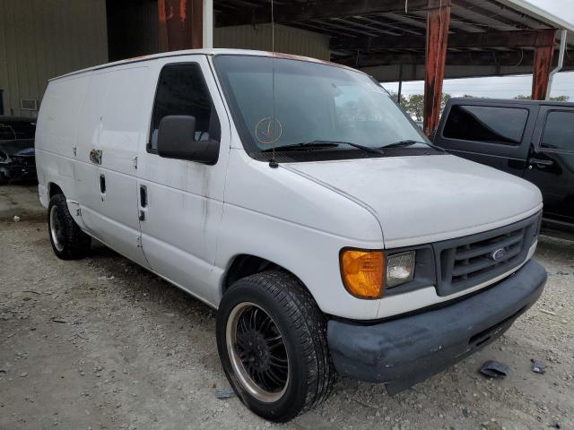 1FTRE14W65HA91832 - 2005 FORD ECONOLINE E150 VAN WHITE photo 4