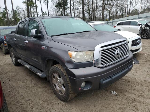 5TFHW5F19BX185304 - 2011 TOYOTA TUNDRA CREWMAX LIMITED GRAY photo 4
