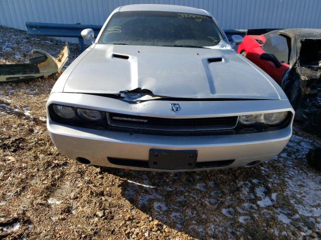 2B3CJ4DV3AH282107 - 2010 DODGE CHALLENGER SE SILVER photo 5