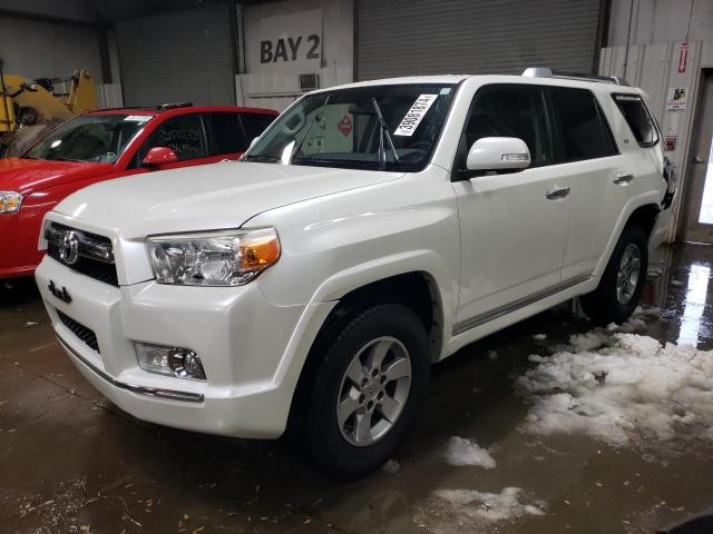 JTEBU5JR0D5125432 - 2013 TOYOTA 4RUNNER SR5 WHITE photo 1