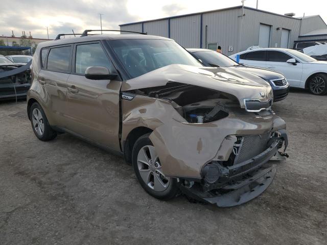 KNDJN2A27F7215179 - 2015 KIA SOUL TAN photo 4