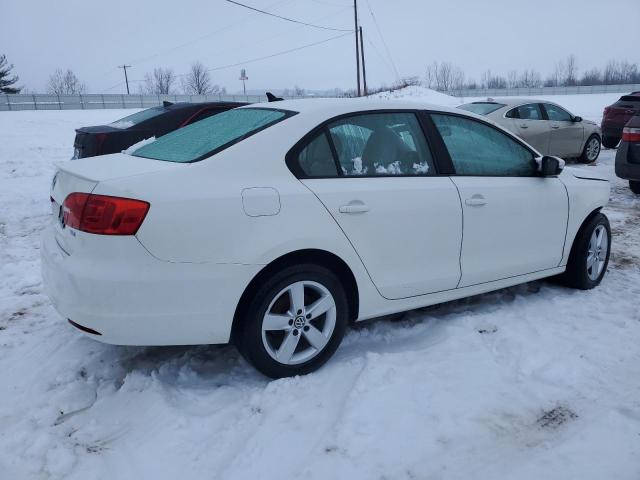 3VWLL7AJXBM072017 - 2011 VOLKSWAGEN JETTA TDI WHITE photo 3