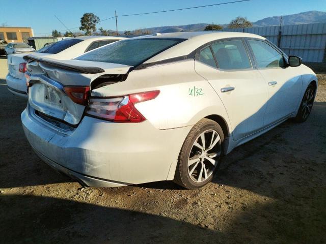 1N4AA6AP8JC375379 - 2018 NISSAN MAXIMA 3.5S WHITE photo 3