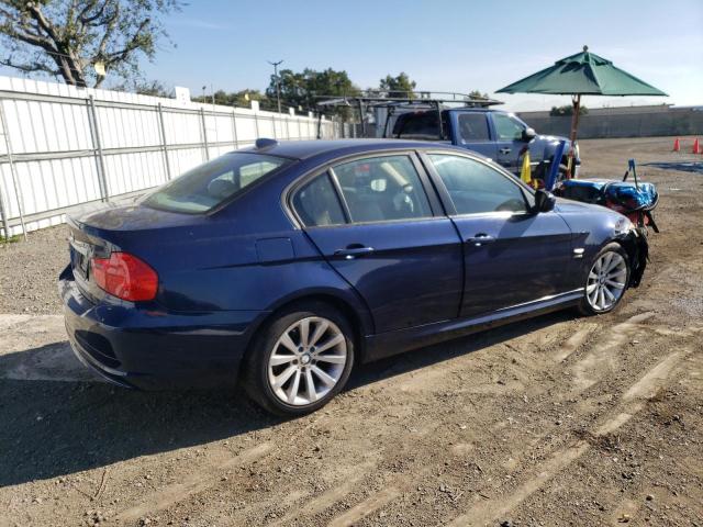 WBAPK7C51BA971107 - 2011 BMW 328 XI BLUE photo 3