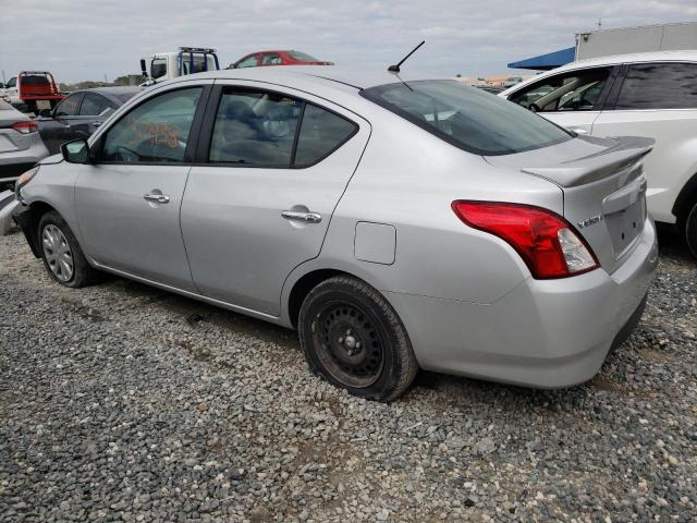 3N1CN7AP5JL866819 - 2018 NISSAN VERSA SILVER photo 2