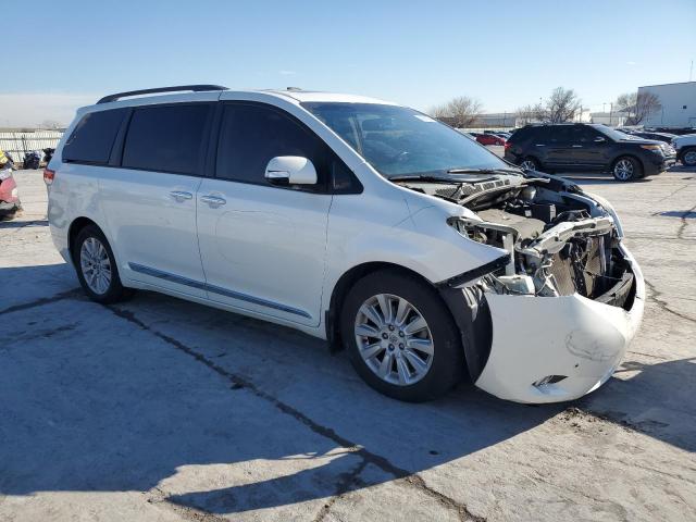 5TDDK3DCXDS065832 - 2013 TOYOTA SIENNA XLE WHITE photo 4