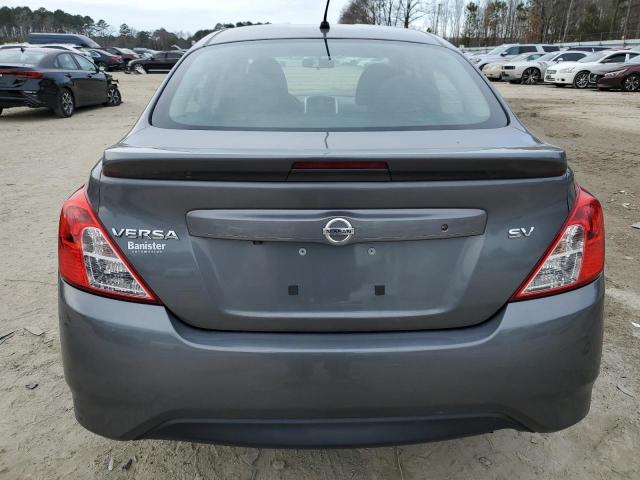 3N1CN7APXKL845157 - 2019 NISSAN VERSA S GRAY photo 6