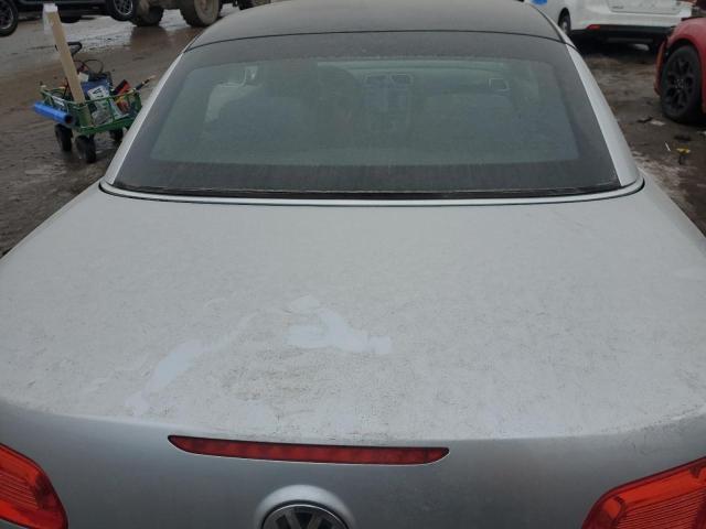 WVWAA71FX7V024977 - 2007 VOLKSWAGEN EOS BASE SILVER photo 10