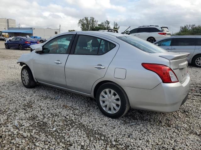 3N1CN7AP1KL825346 - 2019 NISSAN VERSA S SILVER photo 2