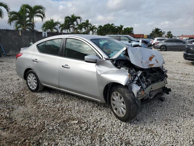 3N1CN7AP1KL825346 - 2019 NISSAN VERSA S SILVER photo 4