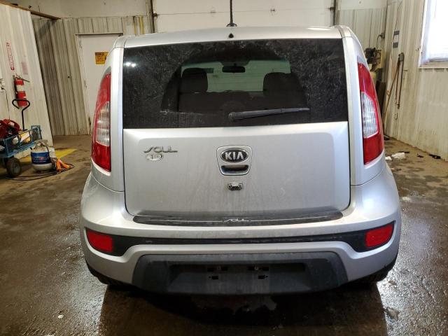 KNDJT2A64D7763629 - 2013 KIA SOUL + SILVER photo 6