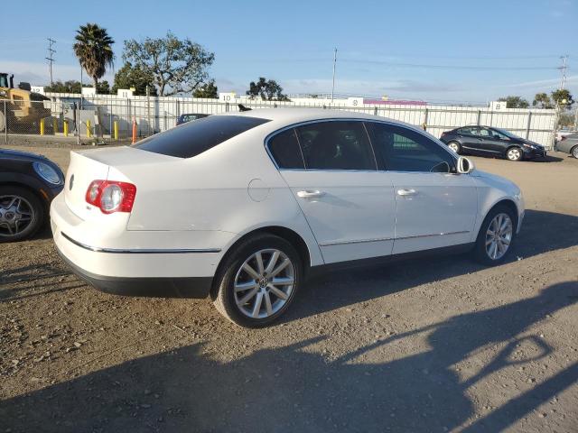 WVWJM7AN8AE149689 - 2010 VOLKSWAGEN PASSAT KOMFORT WHITE photo 3