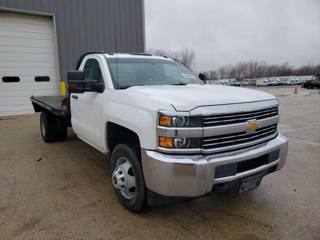 1GB3CYCG3GF297398 - 2016 CHEVROLET SILVERADO C3500 WHITE photo 4