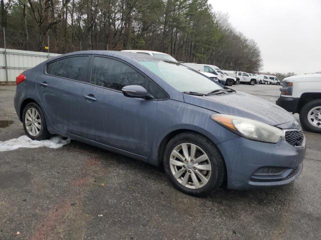 KNAFX4A68F5398907 - 2015 KIA FORTE LX BLUE photo 4