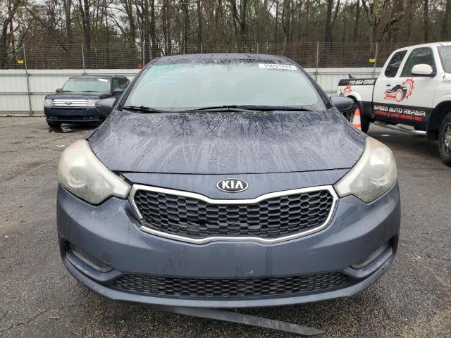 KNAFX4A68F5398907 - 2015 KIA FORTE LX BLUE photo 5