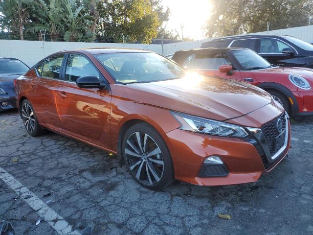 1N4BL4CV4NN407513 - 2022 NISSAN ALTIMA SR ORANGE photo 4