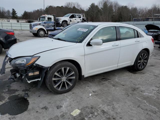 2014 CHRYSLER 200 LIMITED, 