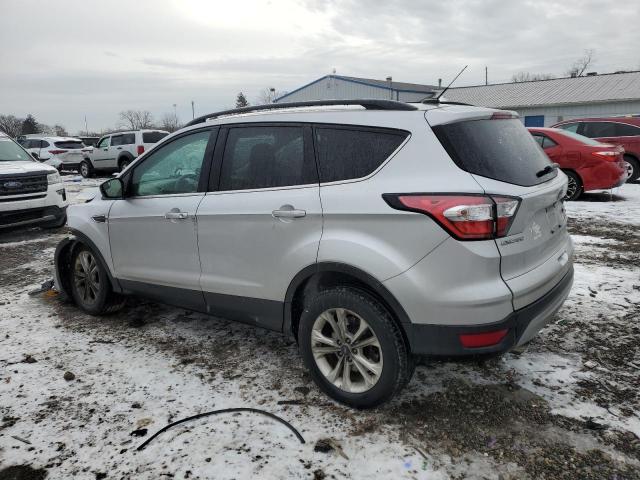 1FMCU0GD1JUB15464 - 2018 FORD ESCAPE SE SILVER photo 2