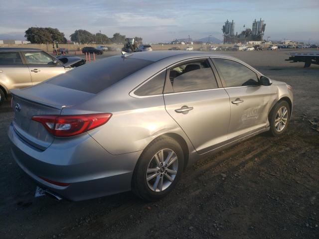 5NPE24AF9FH217987 - 2015 HYUNDAI SONATA SE SILVER photo 3