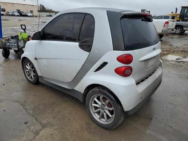 WMEEJ31X19K309978 - 2009 SMART FORTWO PURE WHITE photo 2