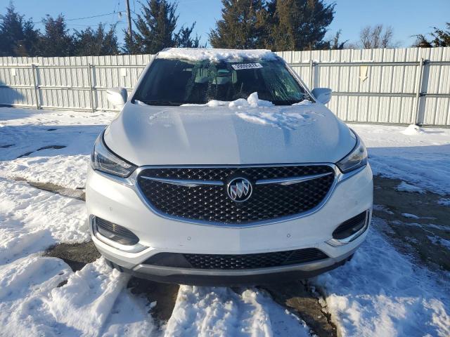 5GAERDKW4JJ187941 - 2018 BUICK ENCLAVE AVENIR WHITE photo 5