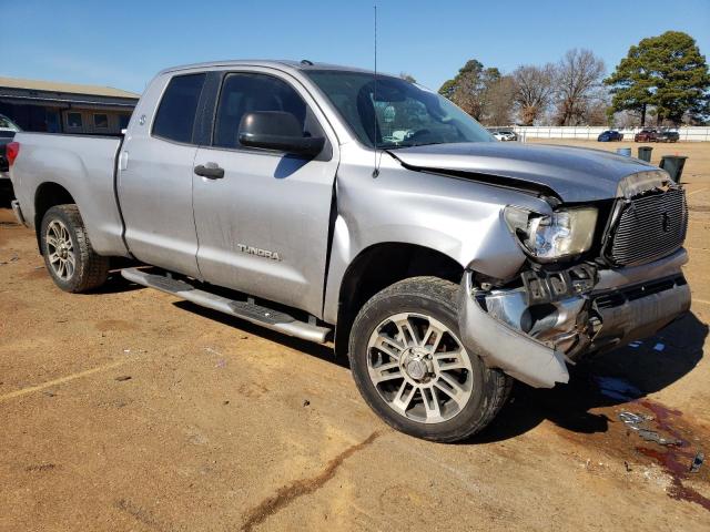 5TFRM5F14CX047083 - 2012 TOYOTA TUNDRA DOUBLE CAB SR5 SILVER photo 4