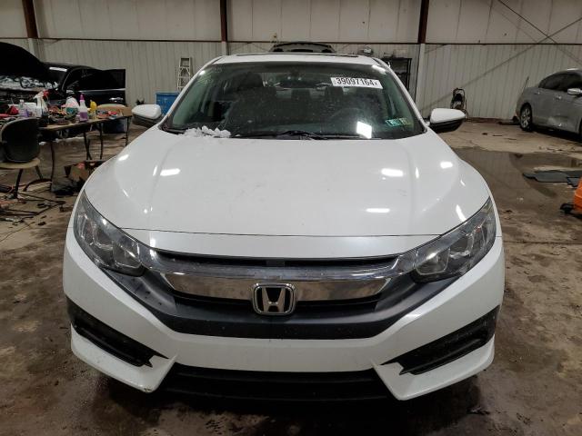 2HGFC2F73JH513811 - 2018 HONDA CIVIC EX WHITE photo 5