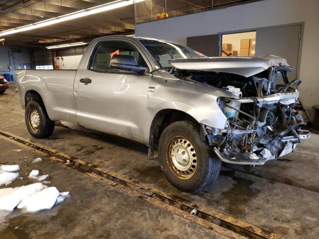 5TFLM5F15AX004830 - 2010 TOYOTA TUNDRA SILVER photo 4