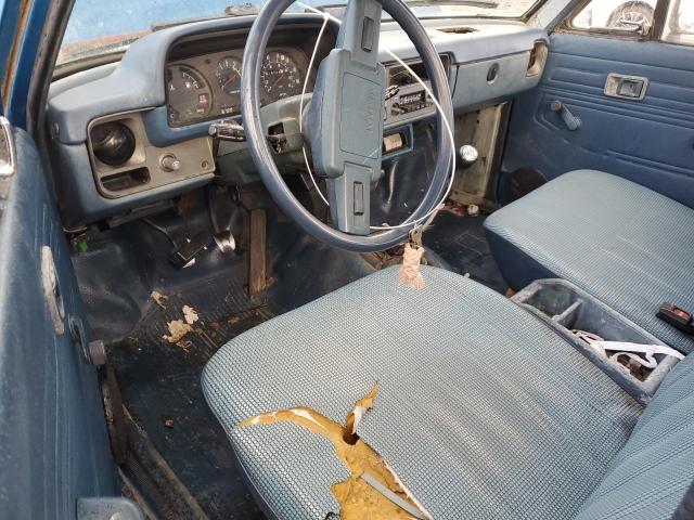 JT4RN48D8B0016196 - 1981 TOYOTA PICKUP RN48 BLUE photo 8