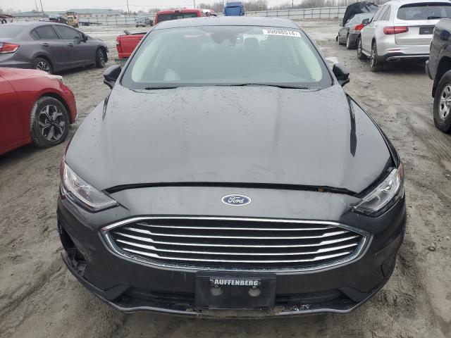 3FA6P0HD3KR232016 - 2019 FORD FUSION SE GRAY photo 5