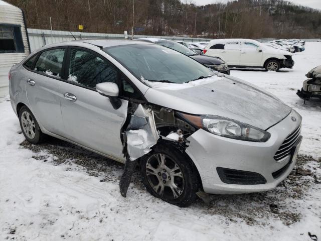 3FADP4BJ0EM186353 - 2014 FORD FIESTA SE SILVER photo 4