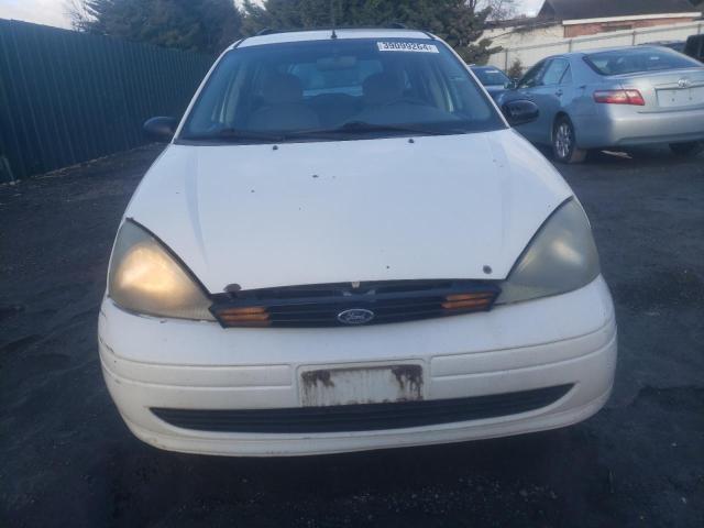 1FAFP36353W153165 - 2003 FORD FOCUS SE WHITE photo 5