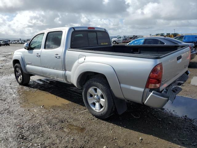 5TEKU72NX6Z255200 - 2006 TOYOTA TACOMA DOUBLE CAB PRERUNNER LONG BED SILVER photo 2
