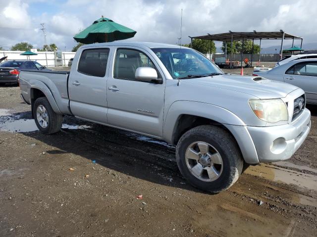 5TEKU72NX6Z255200 - 2006 TOYOTA TACOMA DOUBLE CAB PRERUNNER LONG BED SILVER photo 4