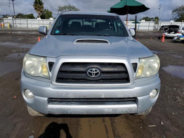 5TEKU72NX6Z255200 - 2006 TOYOTA TACOMA DOUBLE CAB PRERUNNER LONG BED SILVER photo 5