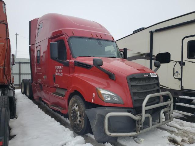 3AKJHHDR3JSJH8661 - 2018 FREIGHTLINER CASCADIA 1 RED photo 1