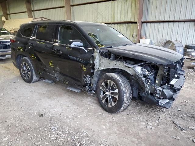 5TDGZRAH2MS532690 - 2021 TOYOTA HIGHLANDER XLE BLACK photo 4