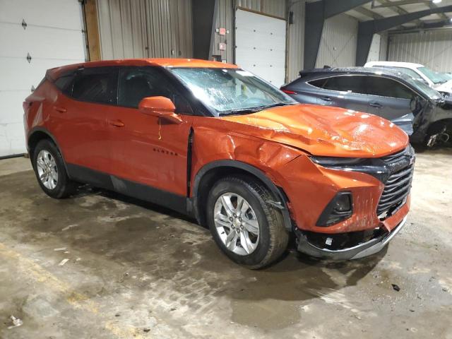 3GNKBHR42NS131252 - 2022 CHEVROLET BLAZER 2LT ORANGE photo 4