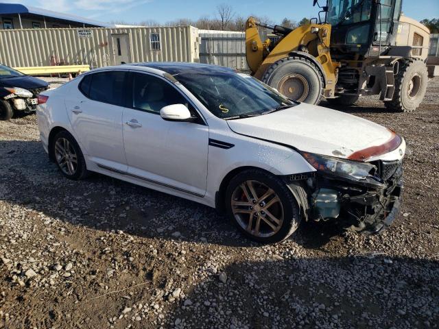 5XXGR4A67DG163747 - 2013 KIA OPTIMA SX WHITE photo 4