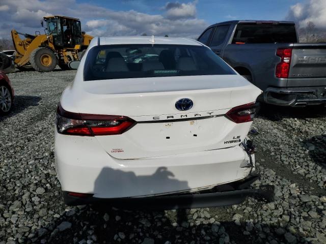 4T1C31AK9MU566033 - 2021 TOYOTA CAMRY LE WHITE photo 6