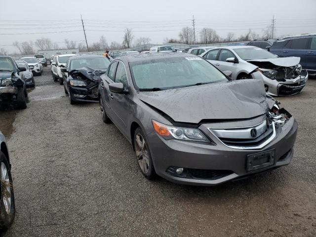 19VDE1F76DE018943 - 2013 ACURA ILX 20 TECH GRAY photo 4