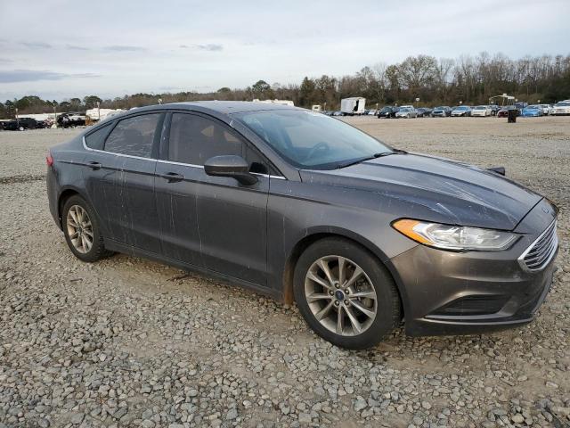 3FA6P0H75HR158634 - 2017 FORD FUSION SE GRAY photo 4