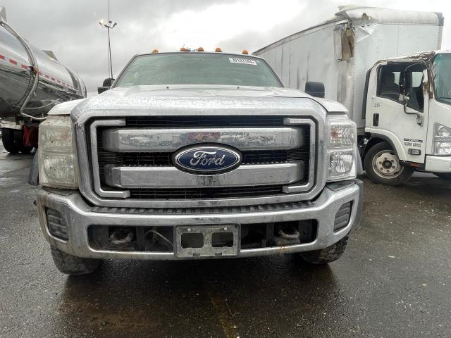 1FD0X4HT8BEB33737 - 2011 FORD F450 SUPER DUTY WHITE photo 5