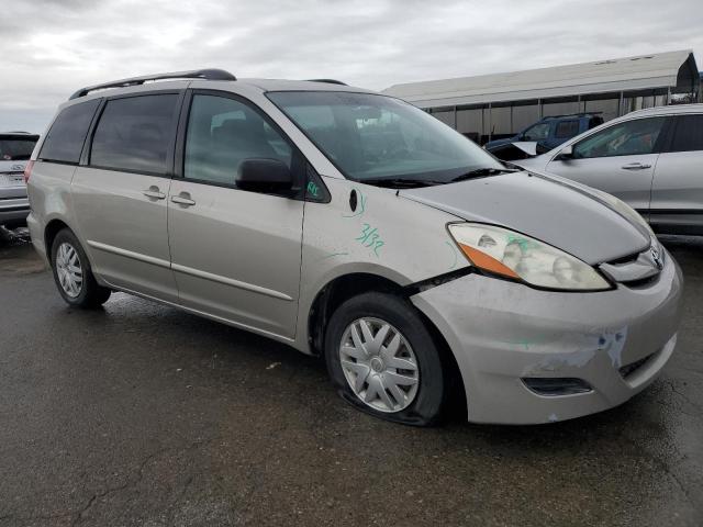 5TDZK23C48S175086 - 2008 TOYOTA SIENNA CE SILVER photo 4