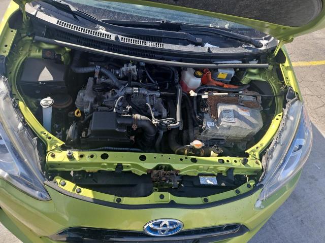 JTDKDTB34F1107853 - 2015 TOYOTA PRIUS C GREEN photo 7