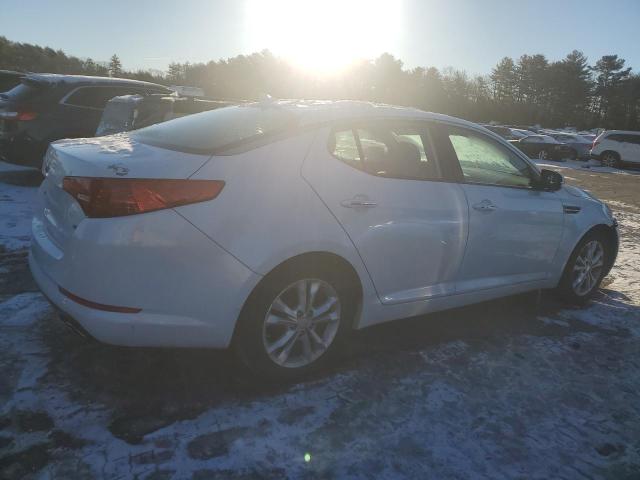 5XXGM4A75DG223063 - 2013 KIA OPTIMA LX WHITE photo 3