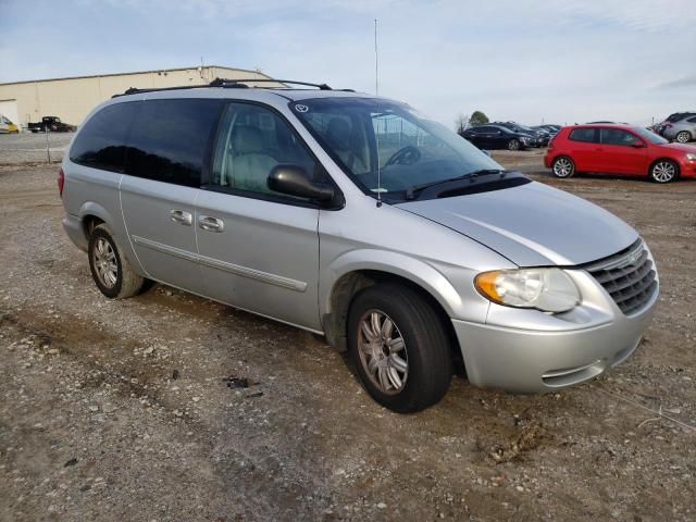 2C4GP54L25R513937 - 2005 CHRYSLER TOWN & COU TOURING 银色 照片 4